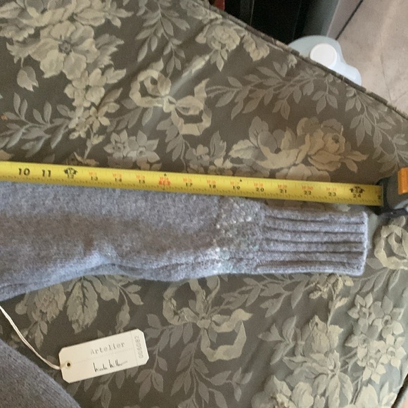 Artelier Nicole Miller Fate aisle cable sweater. - Picture 12 of 14